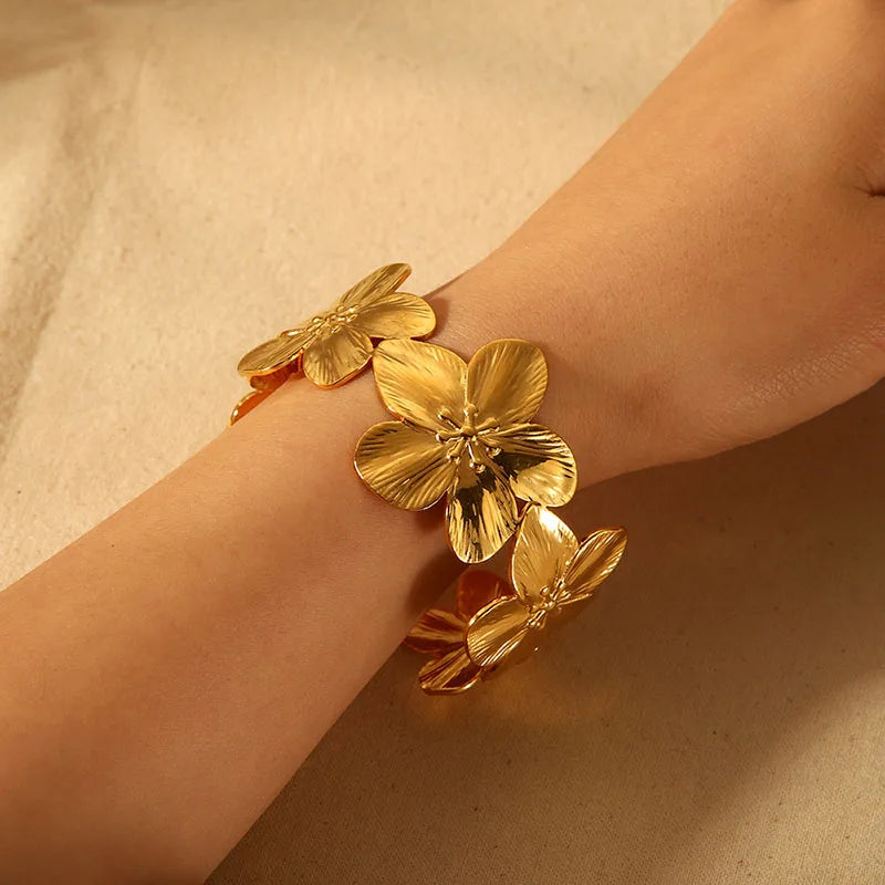 BRACELET " FLEUR D'OR "