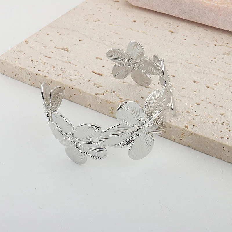 BRACELET " FLEUR D'OR "