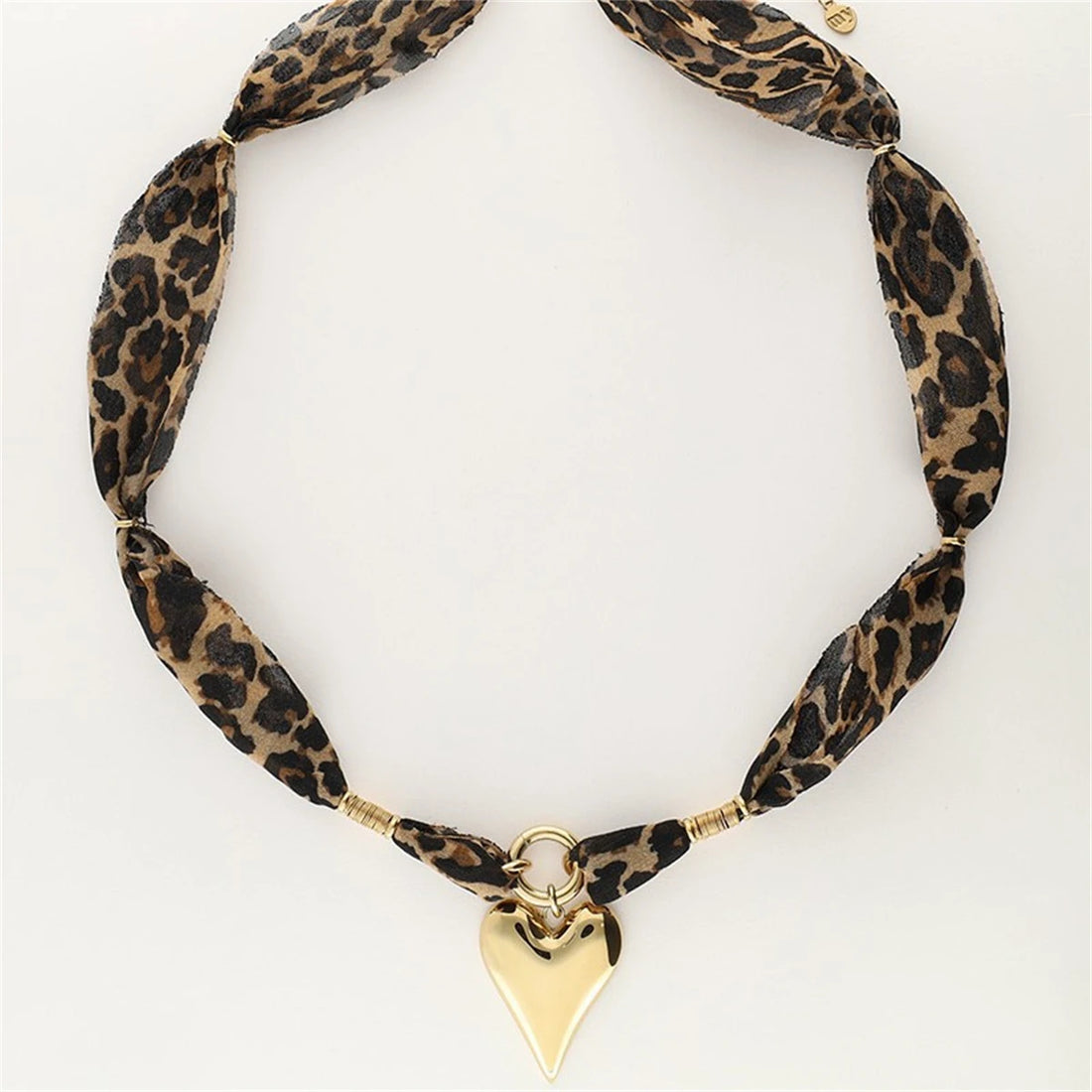 COLLIER "LOVE"