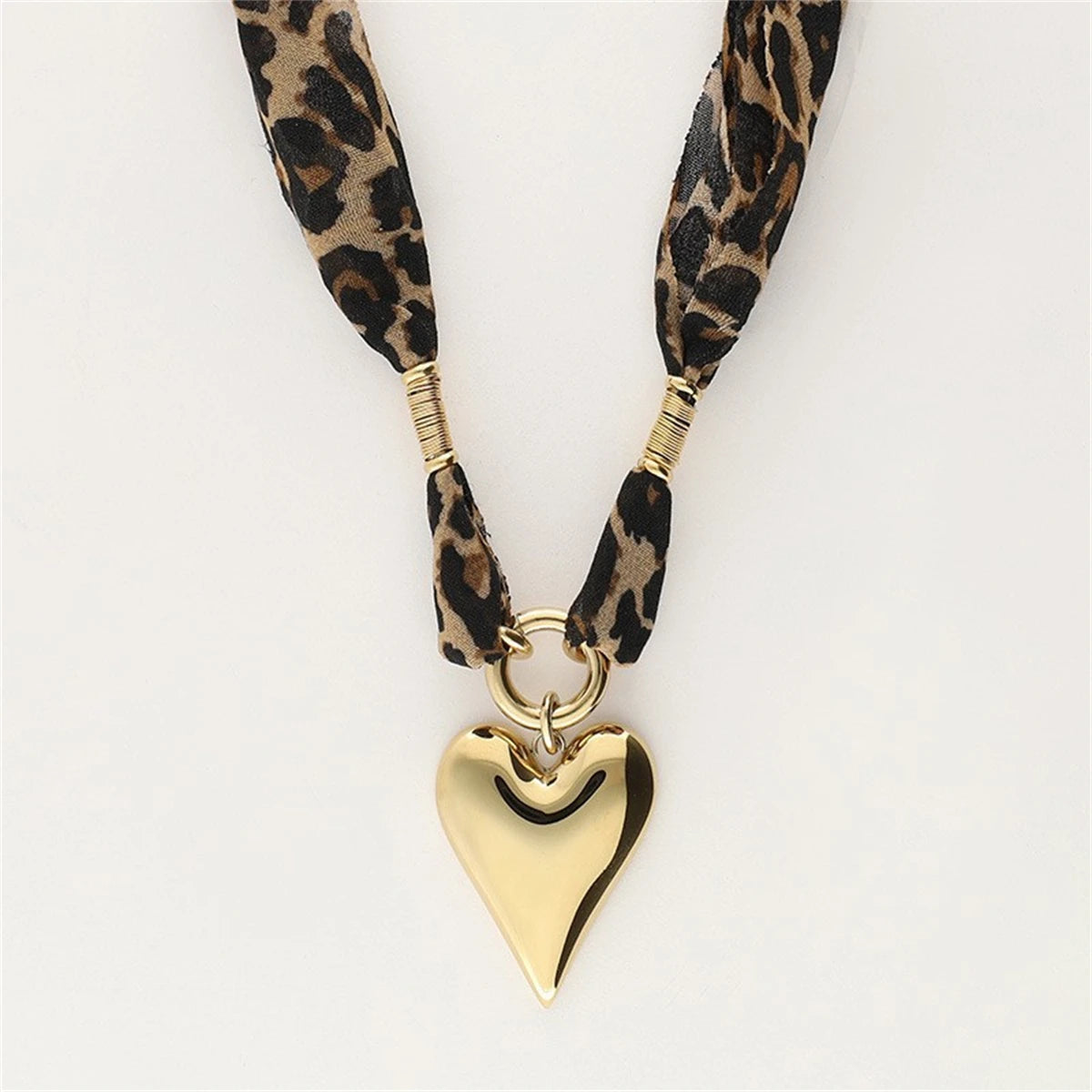 COLLIER "LOVE"
